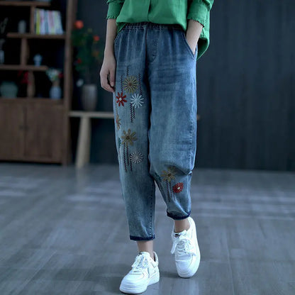 Jeans High Waist Women Retro Straight Trousers For Female Ankle Length Pants Elastic Waist Harem Pant Hole Embroidered Jeans