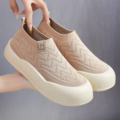 Women's Comfort Mother Shoes Soft PU Sole Breathable Lightweight Casual Walking Shoes Thick Cushion Non-Slip Fashion
