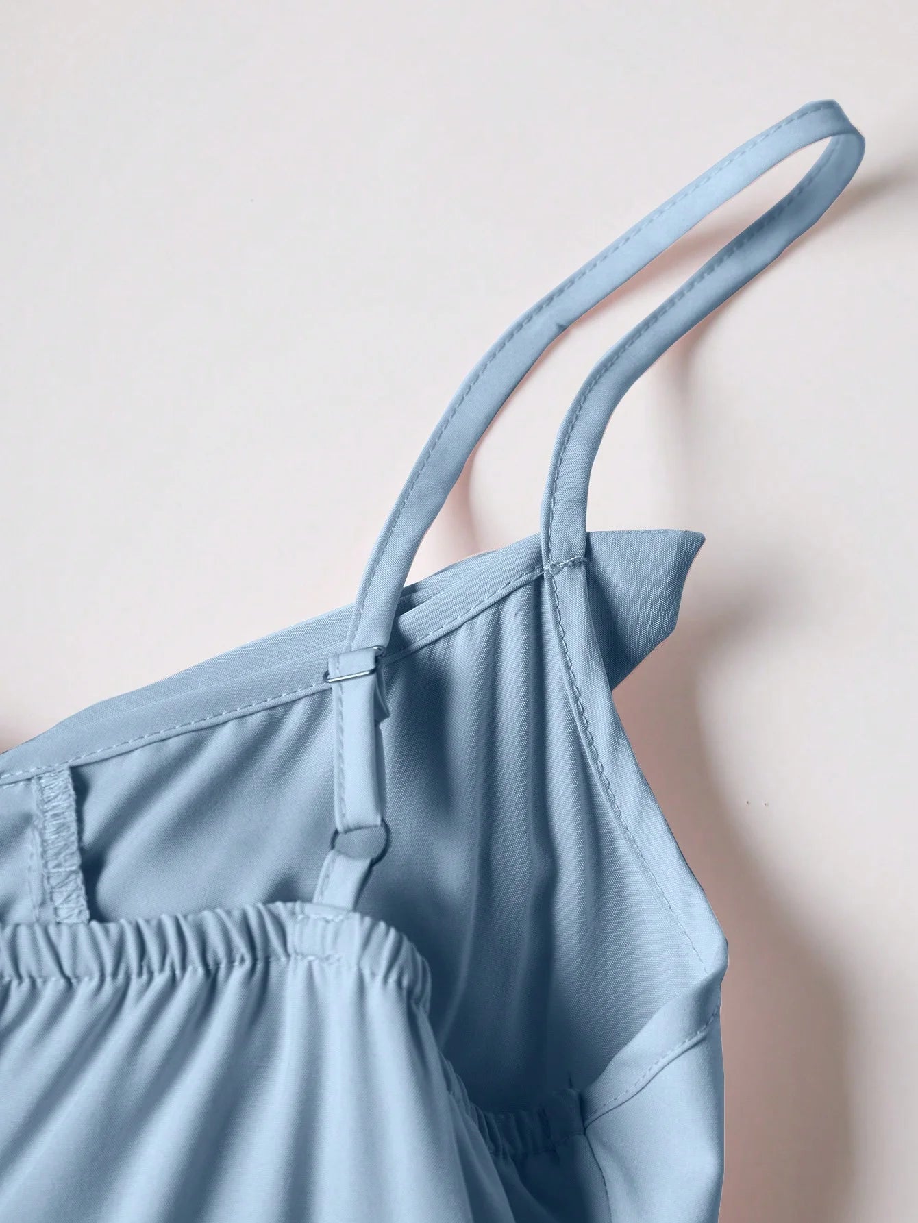 Fashionable women's waist cinched three-layer ruffle edge bow suspender dress