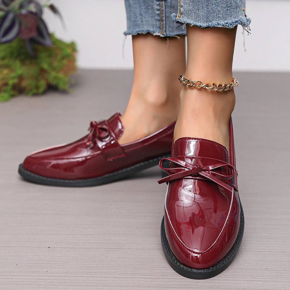 PU Leather Women's Shoes 2025 Spring Pointed Toe Slip-on Women's Casual Loafers Elegant Bow Office Med Heel Shoes Zapatos Mujer